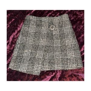 Plaid skirt